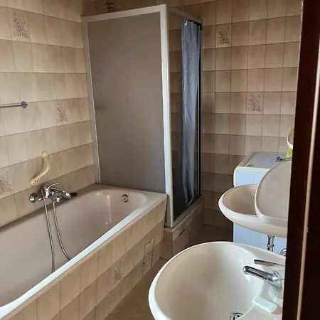 Wettendorf Mit 9 Betten Apartmán